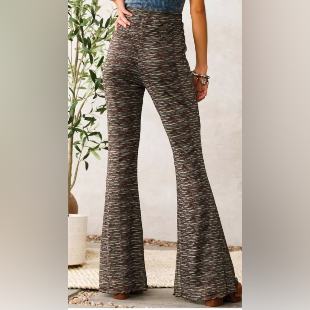 Willow & Root Mesh Flare Stretch Pants - Picture 3 of 8